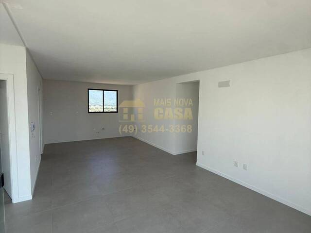 Apartamento para Venda em Itapema - 4